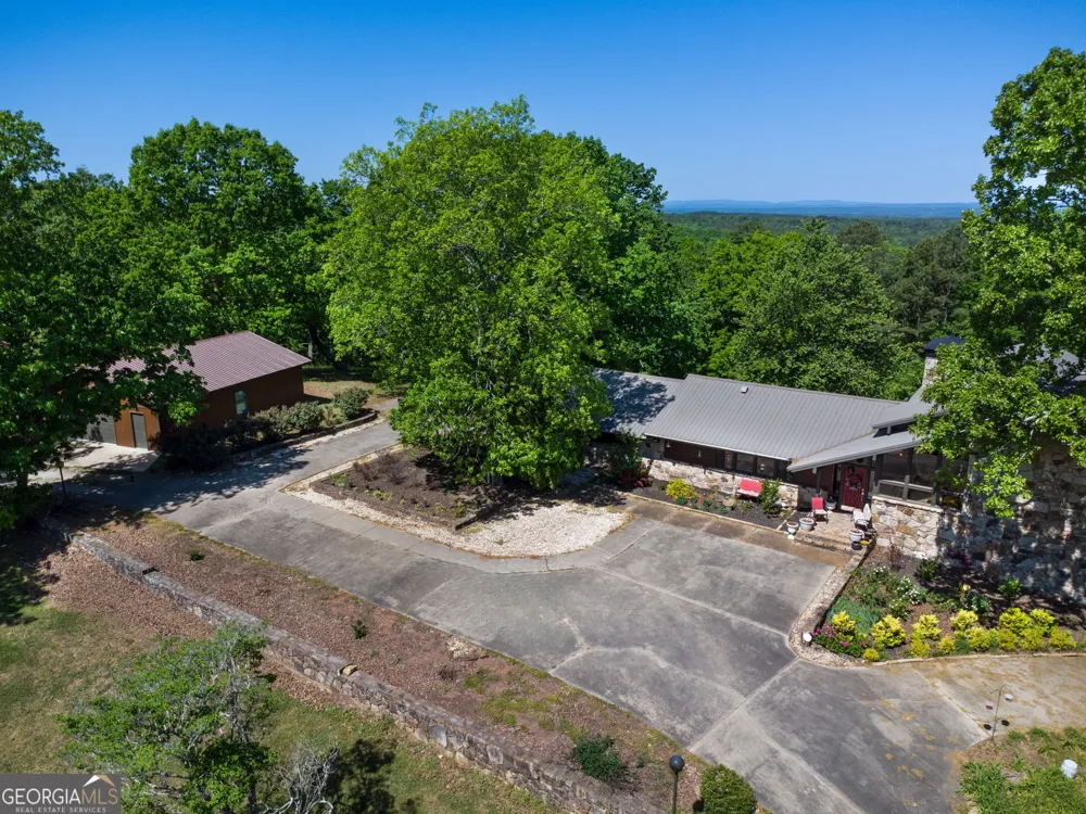 1509 High Point RD Bowdon, GA 30108