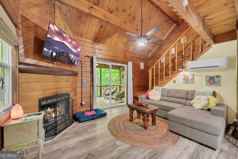142 Heavenly RDG Sautee Nacoochee, GA 30571