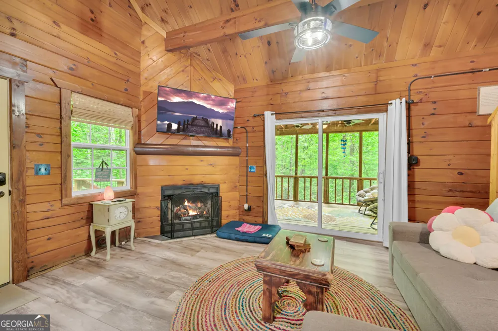 142 Heavenly RDG Sautee Nacoochee, GA 30571