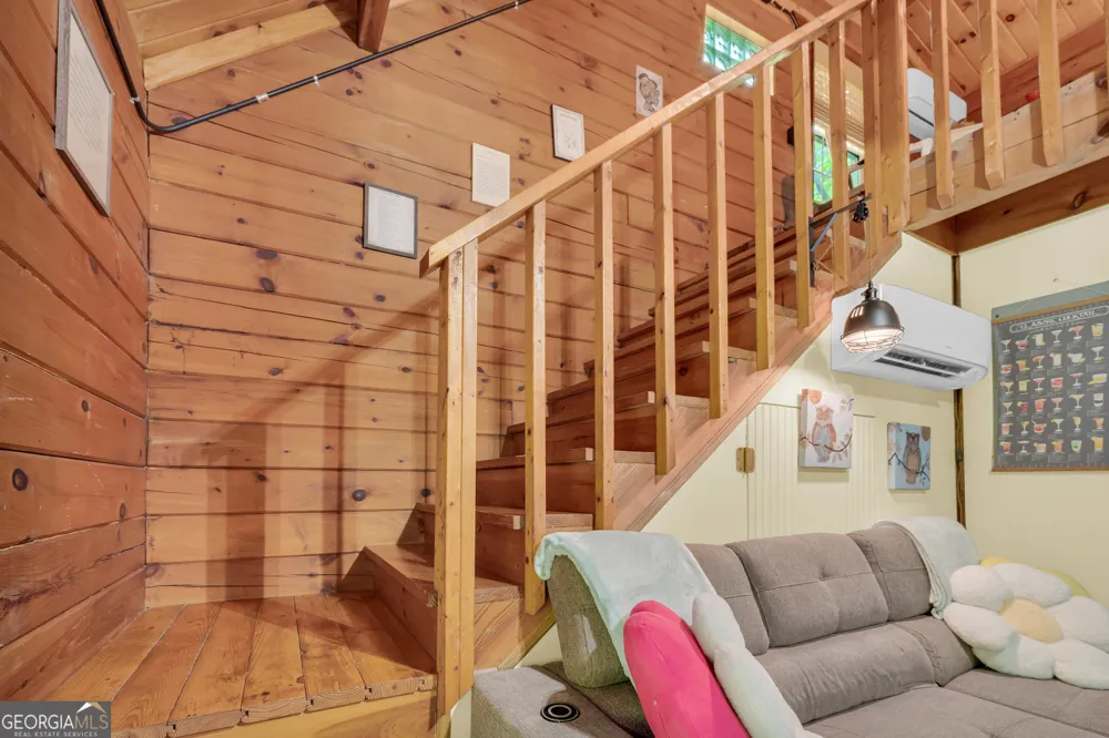 142 Heavenly RDG Sautee Nacoochee, GA 30571