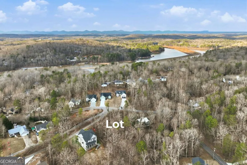 7707 Elm CIR Murrayville, GA 30564