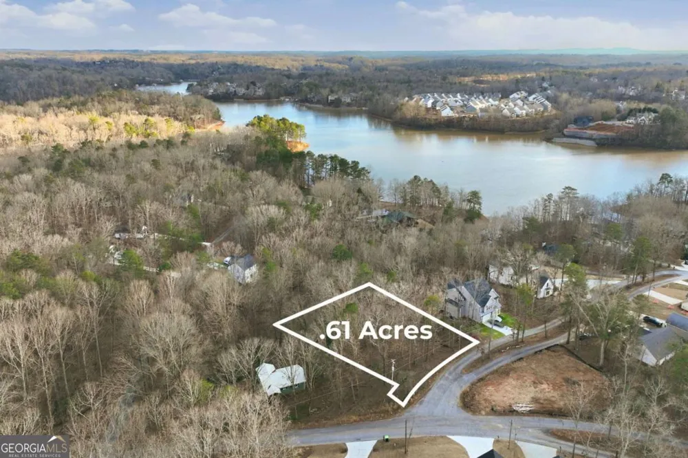 7707 Elm CIR Murrayville, GA 30564