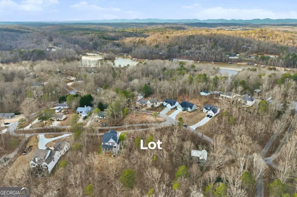 7707 Elm CIR Murrayville, GA 30564