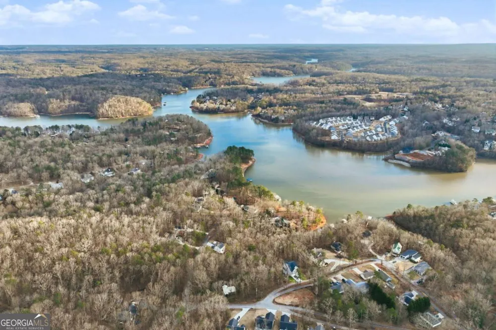 7707 Elm CIR Murrayville, GA 30564
