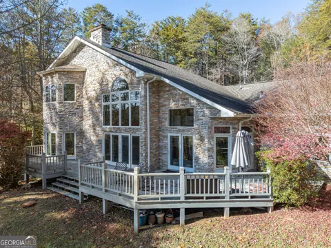 5981 Candy Mountain RD