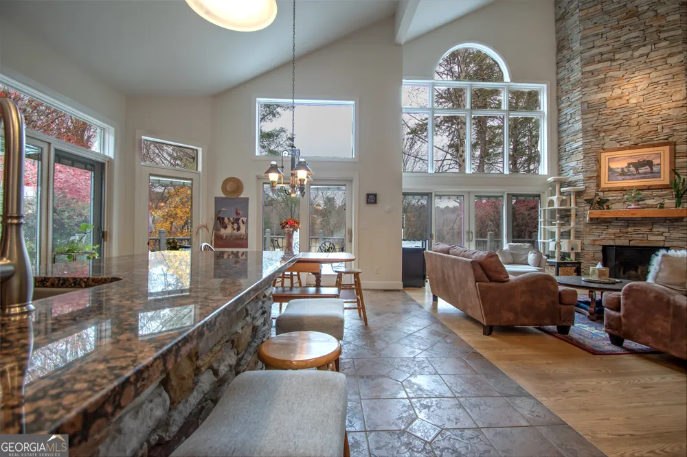 5981 Candy Mountain RD Murphy, NC 28906