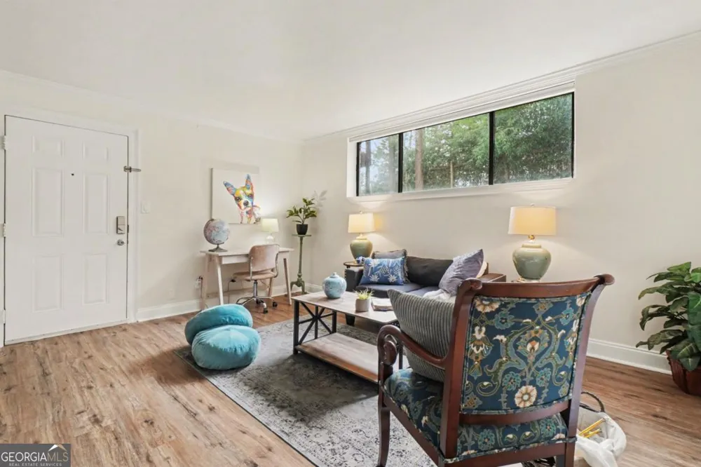 870 Glendale Terrace NE #11