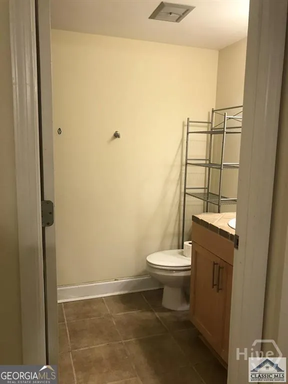 1055 Baxter ST Athens, GA 30606