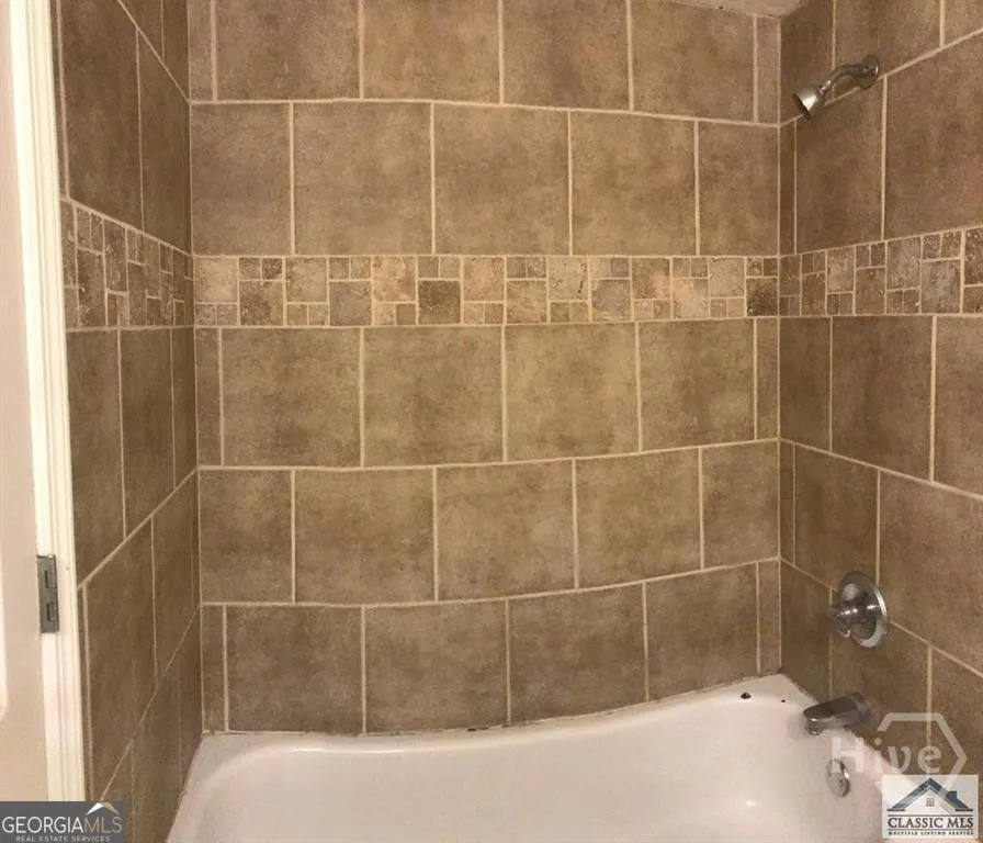 1055 Baxter ST Athens, GA 30606