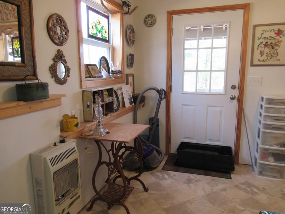378 Laurel CIR Dahlonega, GA 30533