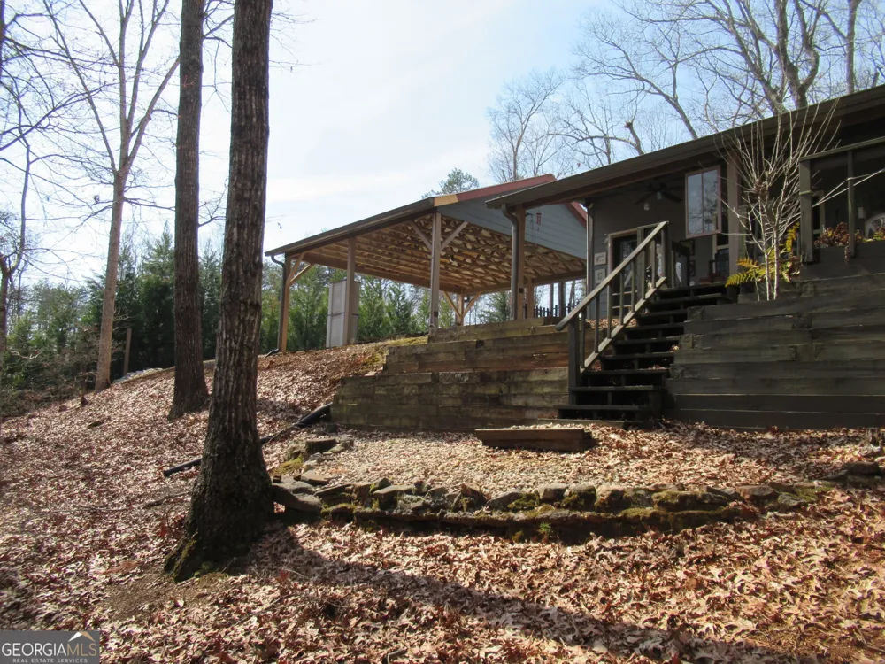 378 Laurel CIR Dahlonega, GA 30533