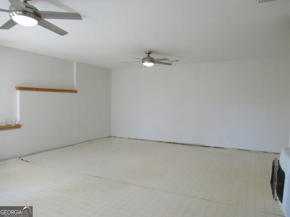 378 Laurel CIR Dahlonega, GA 30533