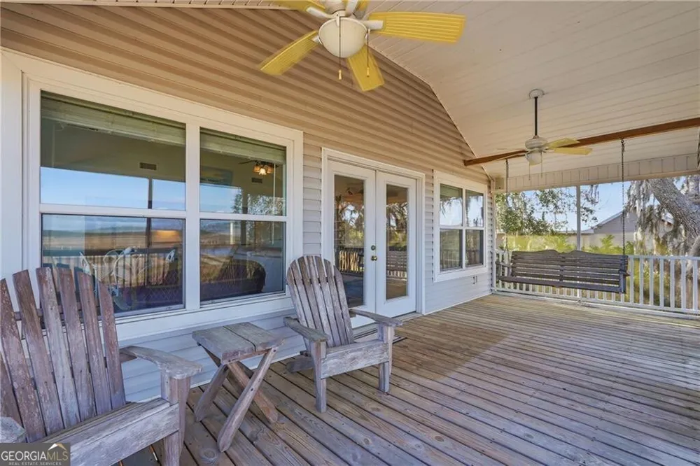 1116 Pleasure Point LN NE Townsend, GA 31331