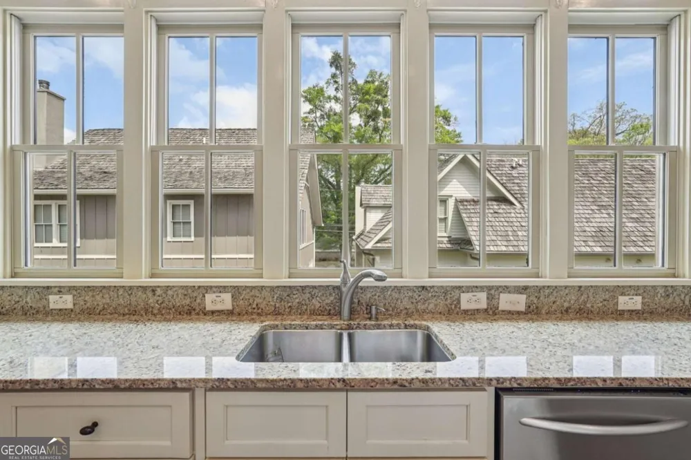 5960 Webster CIR Norcross, GA 30071