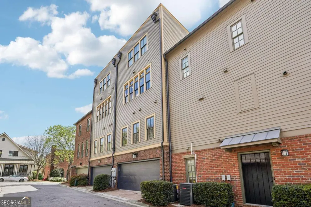 5960 Webster CIR Norcross, GA 30071
