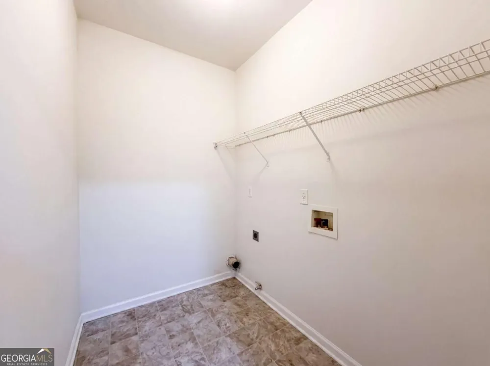 520 Lullaby CT Fayetteville, GA 30214