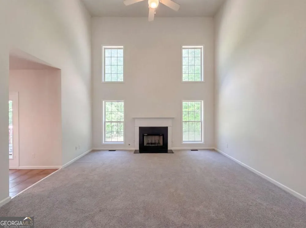 520 Lullaby CT Fayetteville, GA 30214