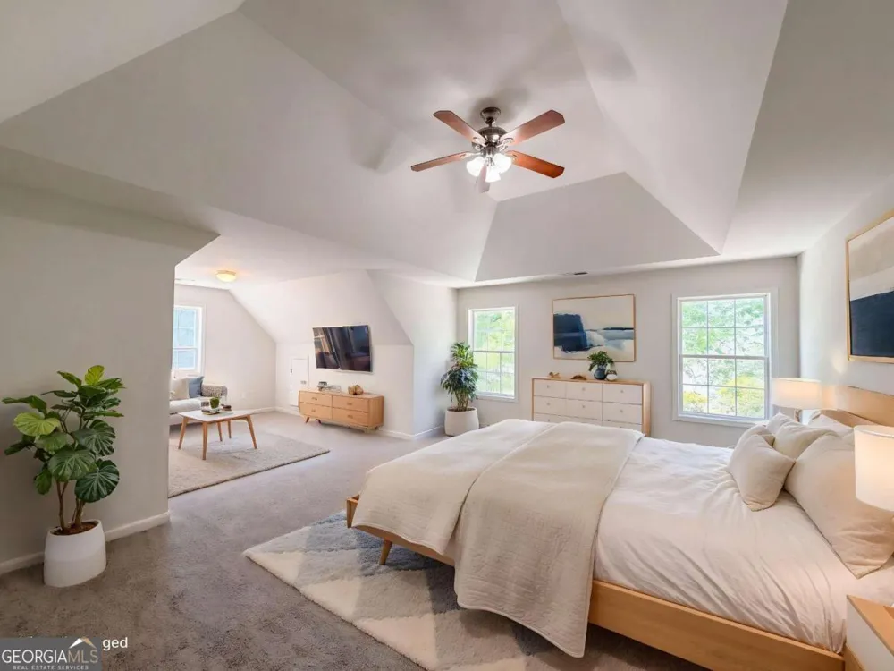 520 Lullaby CT Fayetteville, GA 30214