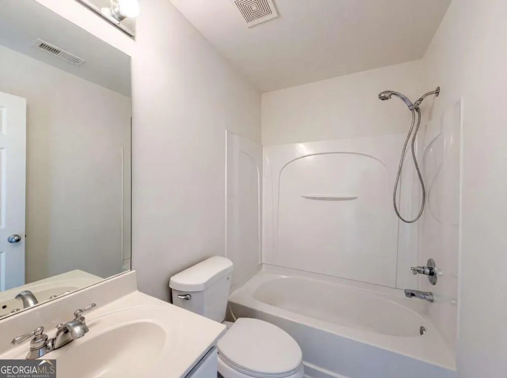 520 Lullaby CT Fayetteville, GA 30214