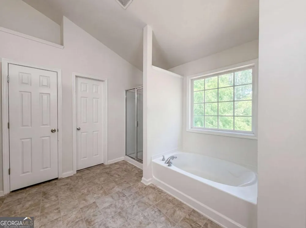 520 Lullaby CT Fayetteville, GA 30214