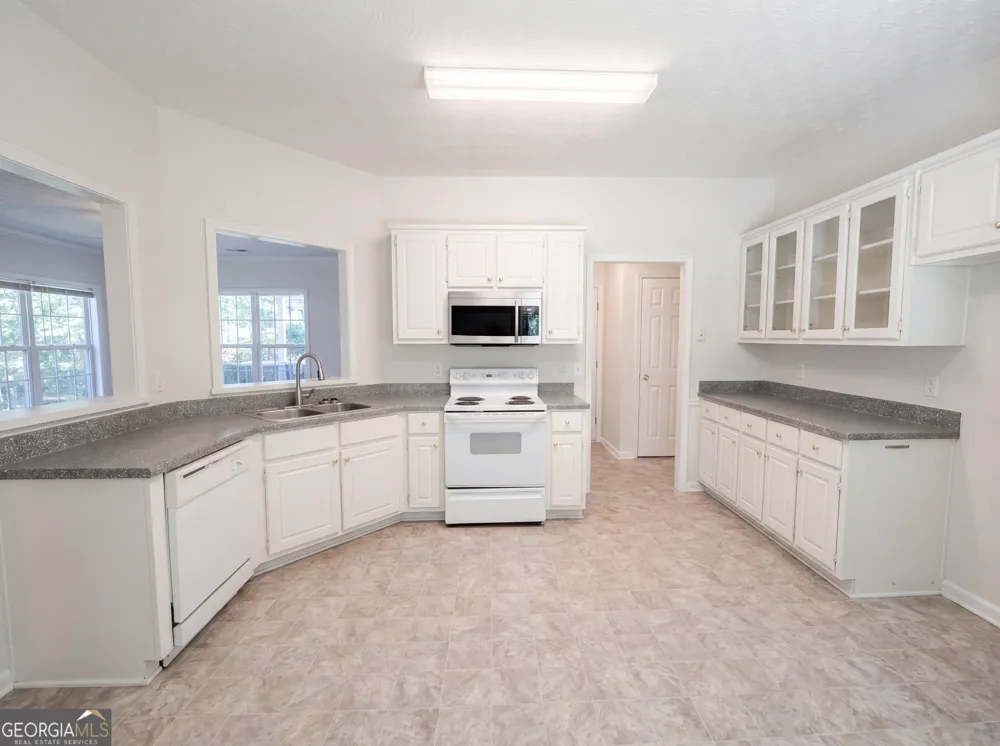 170 Rosewood CIR Covington, GA 30016