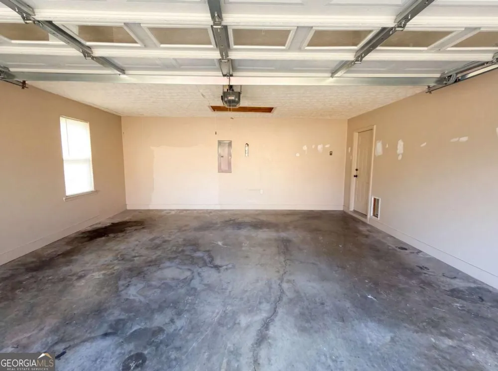 90 Rolling Ridge DR Covington, GA 30016