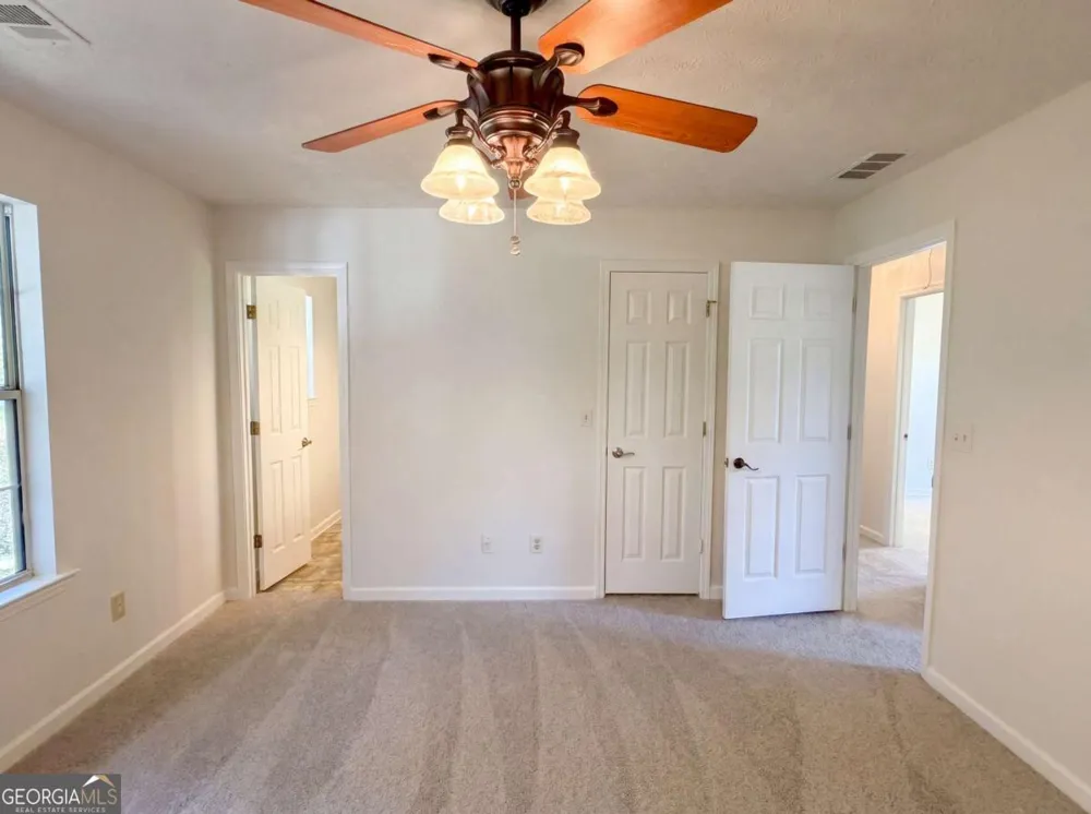 90 Rolling Ridge DR Covington, GA 30016