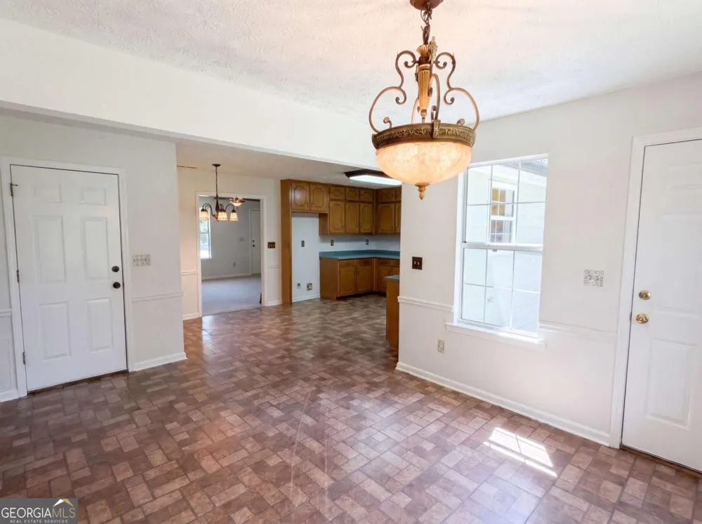 90 Rolling Ridge DR Covington, GA 30016