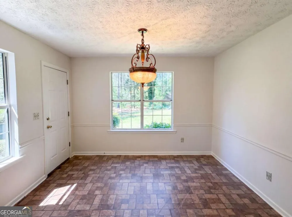 90 Rolling Ridge DR Covington, GA 30016