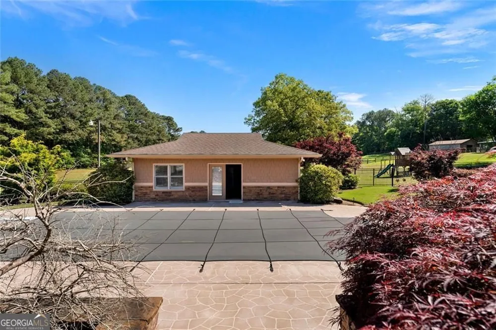1132 Euharlee RD Kingston, GA 30145