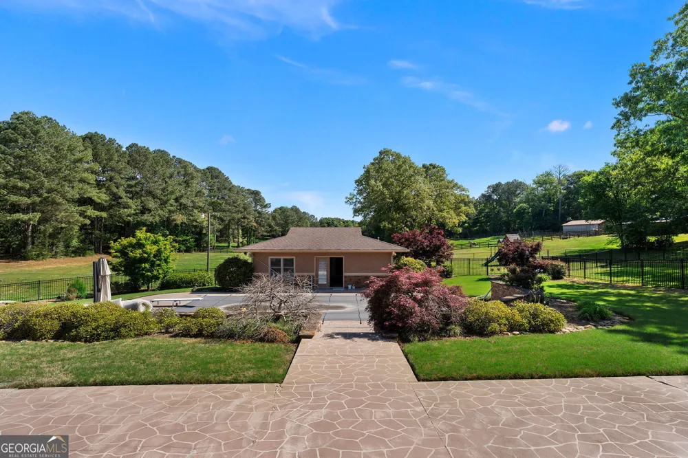 1132 Euharlee RD Kingston, GA 30145
