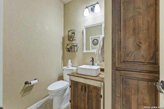 203 Champions Blvd. ( Two Homes ) La Vernia, TX 78121