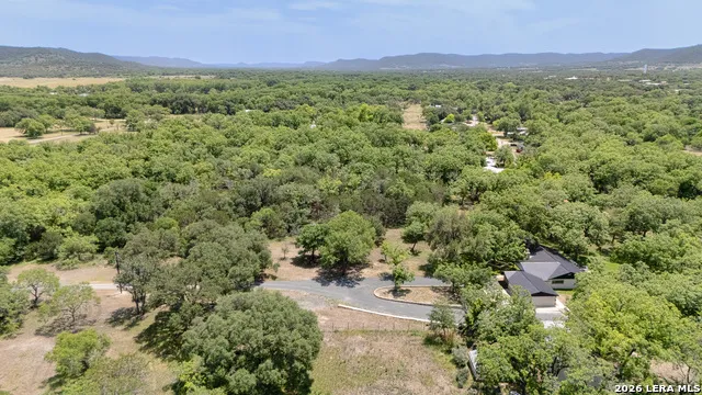 727 Leakey Springs Rd. Leakey, TX 78873