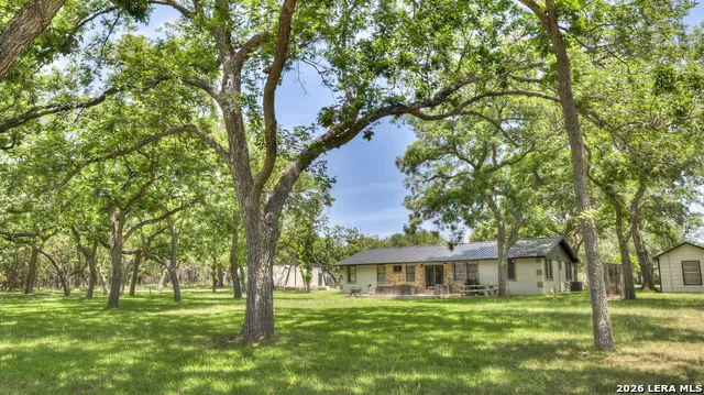 727 Leakey Springs Rd. Leakey, TX 78873
