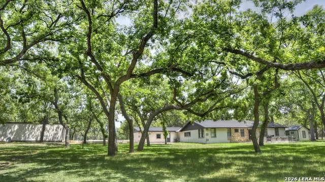 727 Leakey Springs Rd. Leakey, TX 78873