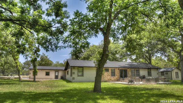 727 Leakey Springs Rd. Leakey, TX 78873