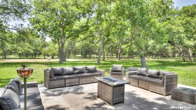 727 Leakey Springs Rd. Leakey, TX 78873