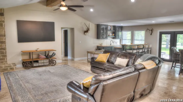 727 Leakey Springs Rd. Leakey, TX 78873