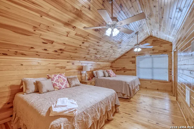 206 S River Place Rd Rio Frio, TX 78879