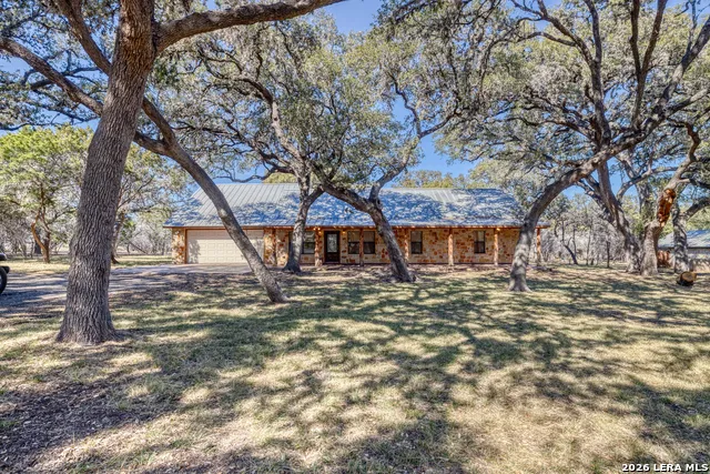 206 S River Place Rd Rio Frio, TX 78879