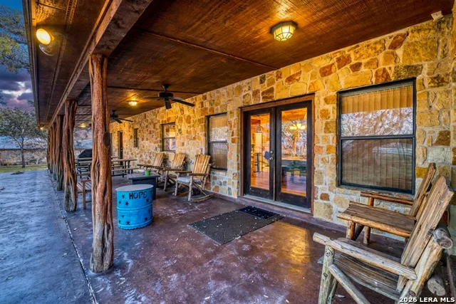 206 S River Place Rd Rio Frio, TX 78879