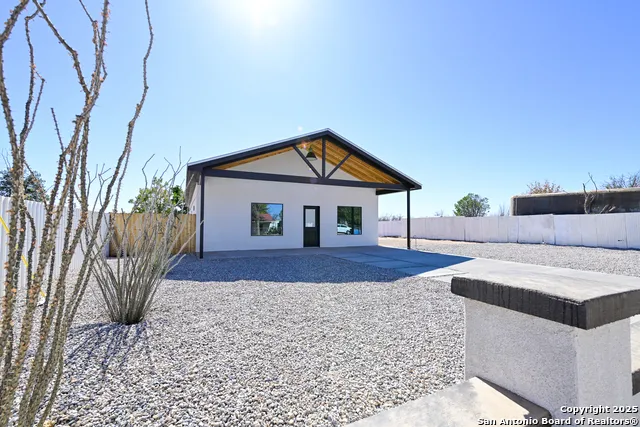 1003 W Galveston Marfa, TX 79843