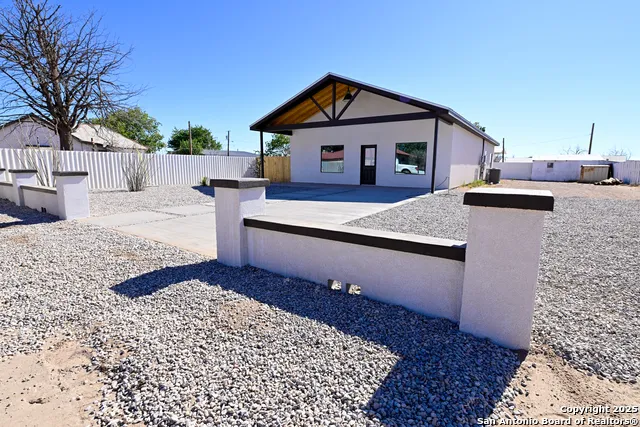 1003 W Galveston Marfa, TX 79843