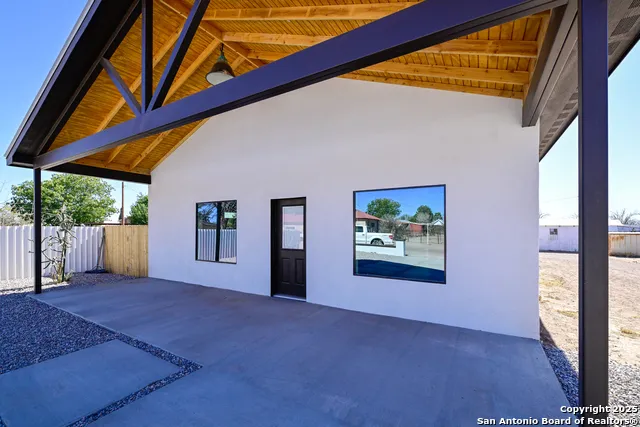 1003 W Galveston Marfa, TX 79843
