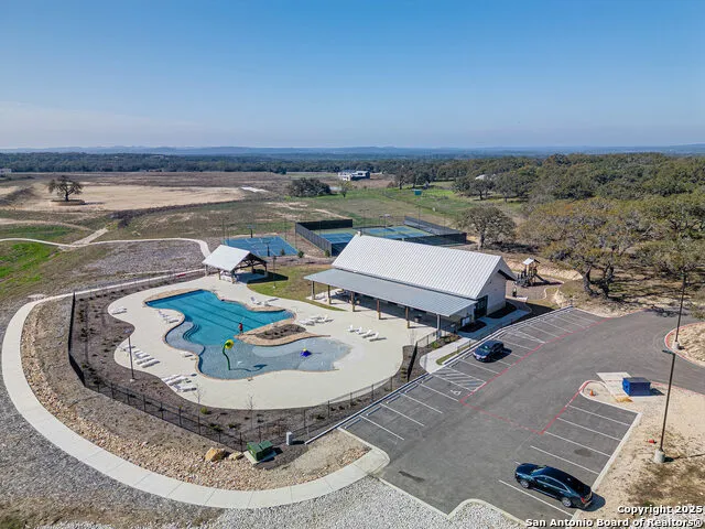 642 Butler Oaks Bulverde, TX 78163