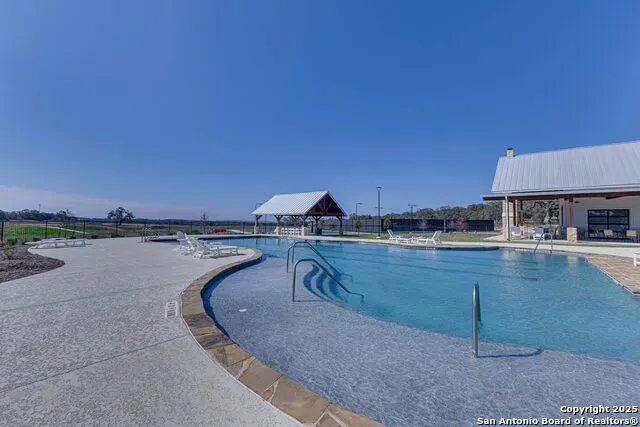 642 Butler Oaks Bulverde, TX 78163