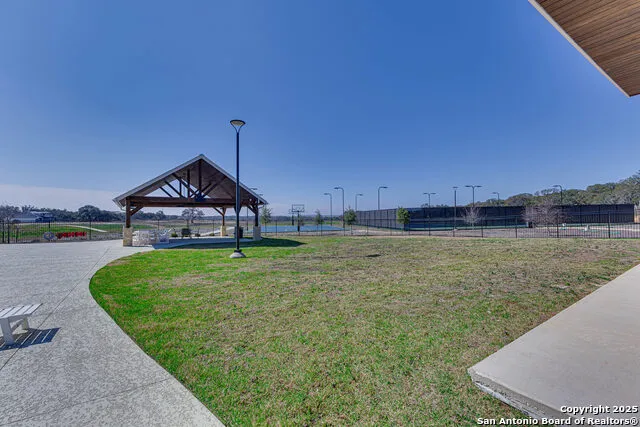 642 Butler Oaks Bulverde, TX 78163