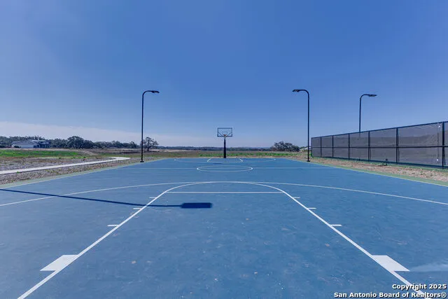 642 Butler Oaks Bulverde, TX 78163