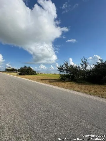 946 S Ocean Dr Port Lavaca, TX 77979