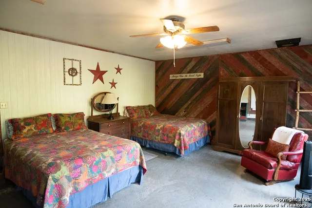 35298 FM 187 Vanderpool, TX 78885